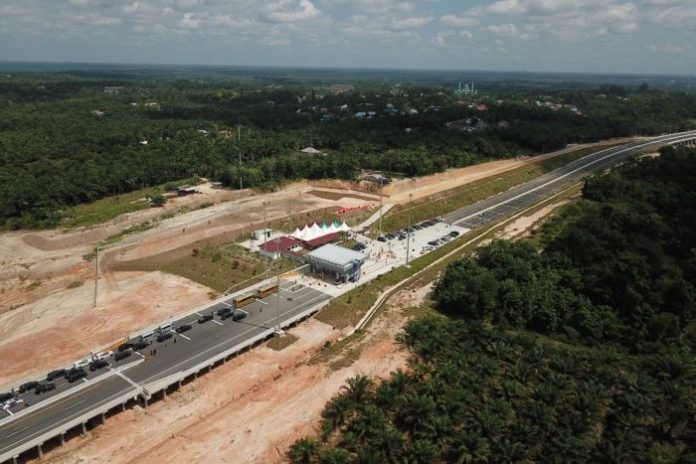 jelang-diresmikan-jokowi-248-titik-cctv-dipasang-dijalan-tol