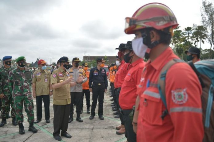 gubri-perintahkan-antisipasi-bencana-banjir-musim-hujan-bpbd-riau-persiapan-sudah-berjalan