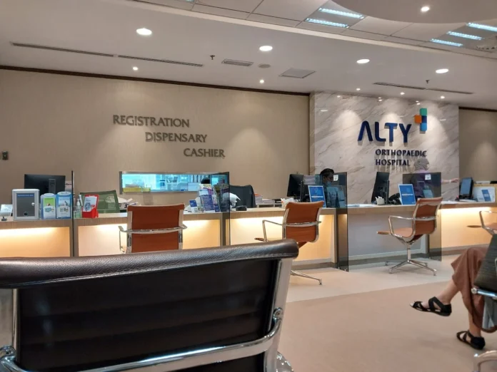 ALTY Hospital Malaysia Gunakan Teknologi Robotik Untuk Operasi Tulang Lutut